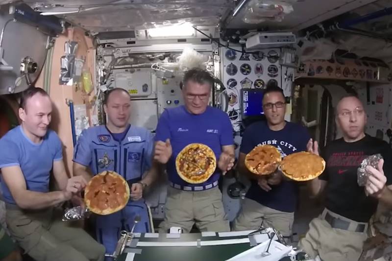 Astronauts, International Space Station, pizza party, pizza in space, space station, eat pizza, pizza lovers, pizza in space station, astronauts eat pizza, NASA, Randy Bresnik, world news, NASA photos