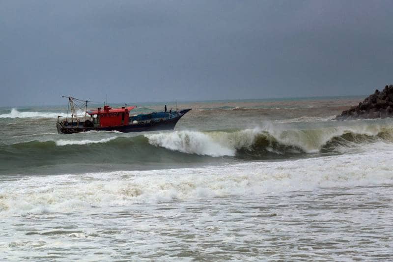 Ockhi, Cyclone Ockhi, Cyclone Ockhi Live, Chennai cyclone, kerala cyclone, tamil nadu clyclone, Ockhi cyclone image, Ockhi cyclone video, Chennai Weather, Chennai Weather live, Chennai Weather Live Updates, Kerala Cyclone, Cyclone Ockhi Live Updates, cyclone in india, chennai wather update, kerala weather, kerala rains, weather update of tamil nadu, current temperature in chennai, current tamil nadu temperature, tchennai cyclone name, tamil nadu cyclone image, tamil nadu cyclone video, kerala weather, kerala rains, weather update of tamil nadu, chennai flights, chennai trains