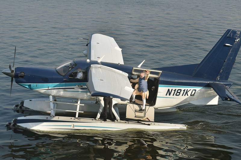 Narendra Modi seaplane flight, seaplane, seaplane in india, PM modi, amphibious aircraft, sabarmati riverfront, gujarat polls, gujarat polls dates, gujarat results, rahul gandhi