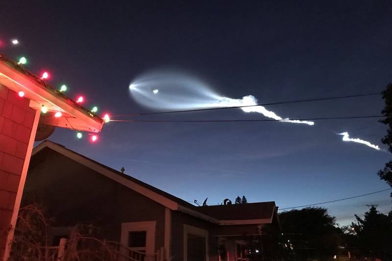 SpaceX, Falcon 9 rocket, SpaceX Falcon 9 rocket, rocket, Falcon 9, California, show of light, mystery light, satellite, world news, science, science news, technology