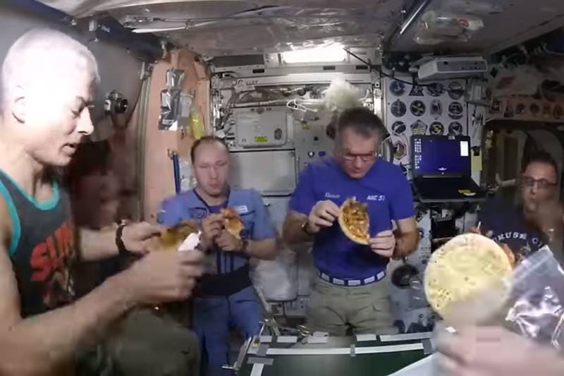 Astronauts, International Space Station, pizza party, pizza in space, space station, eat pizza, pizza lovers, pizza in space station, astronauts eat pizza, NASA, Randy Bresnik, world news, NASA photos