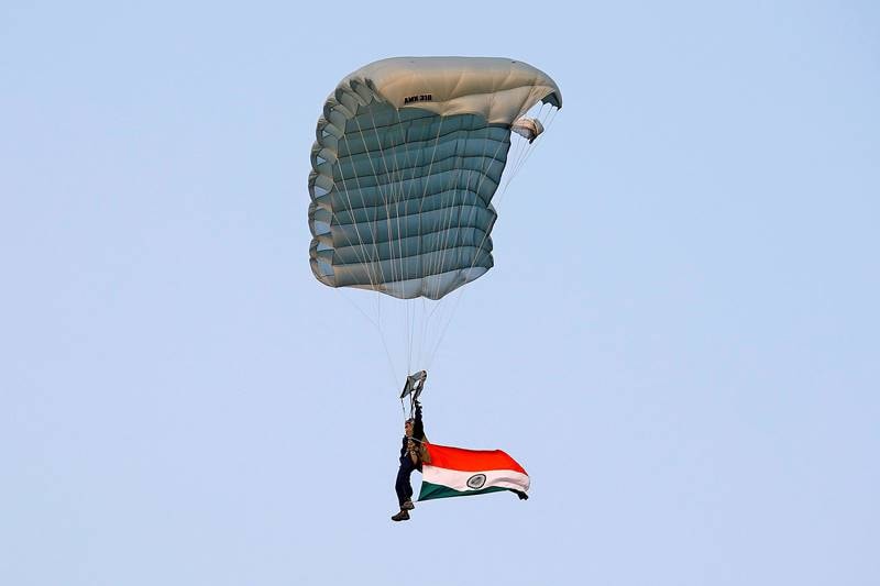 vijay diwas, nirmala sitharaman, bipin rawat, 1971 war, india pakistan war, indo pakistan war of 1971, india pakistan, bangladesh, East Pakistan, Dhaka, Prisoners of War, Indian Air force, Second World War, Pakistani forces