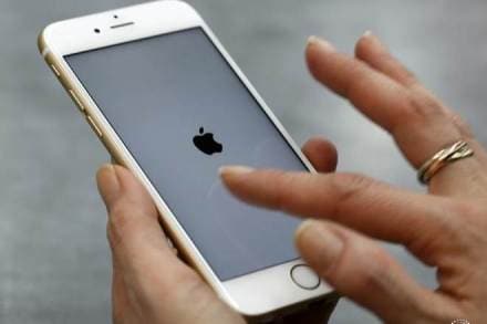 apple, apple iphone, iphone prices in india, iphone current price, iphone SE, iphone SE price, iphone customs duty, apple phone price, iphone price list