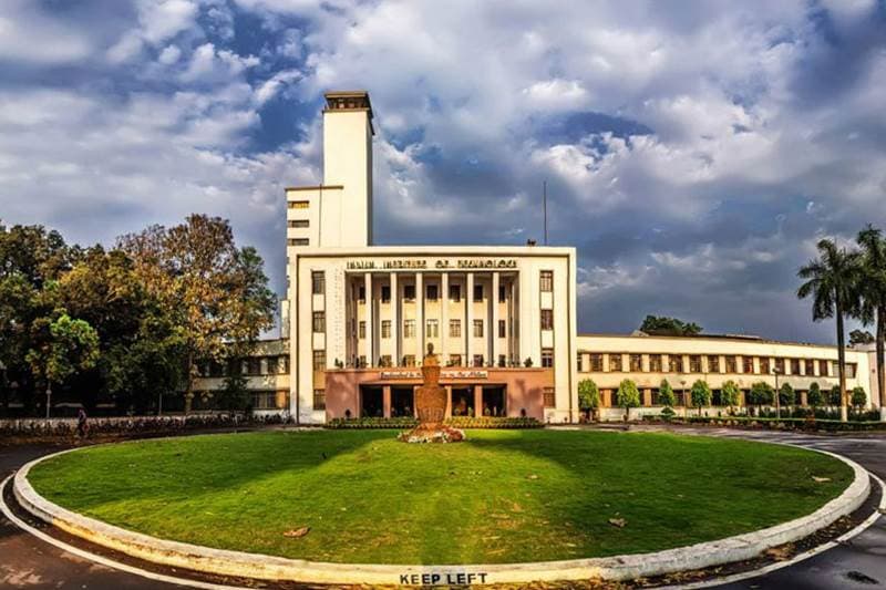 IIT, IIt campus placement, IIt placement, IIT bombay, IIt kharagpur, IIT madras, indian institute of technology, Apple, Nasdaq, microsoft, placement session, Goldman Sachs, Qualcomm, IBM, Microsoft, BCG, Cairn, McKinsey Knowledge Centre, jobs news