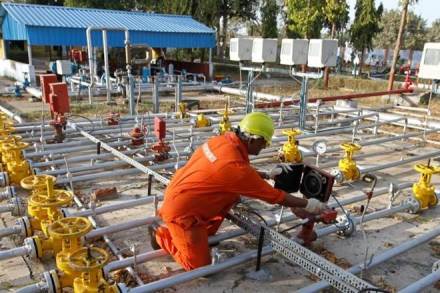 gst, gst indirect tax, good and service tax, indirect tax regime, strategic petroleum sector, revenue sharing mode, oil production, gas production, gst india