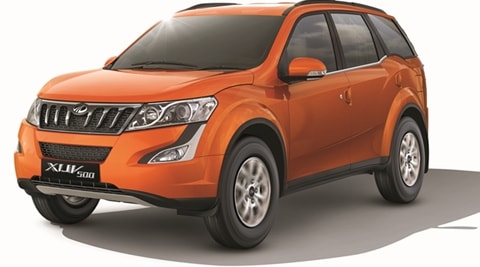 Mahindra XUV500 Petrol launched in India at a price of Rs 15.49 lakh: Features, Specs and engine details here!