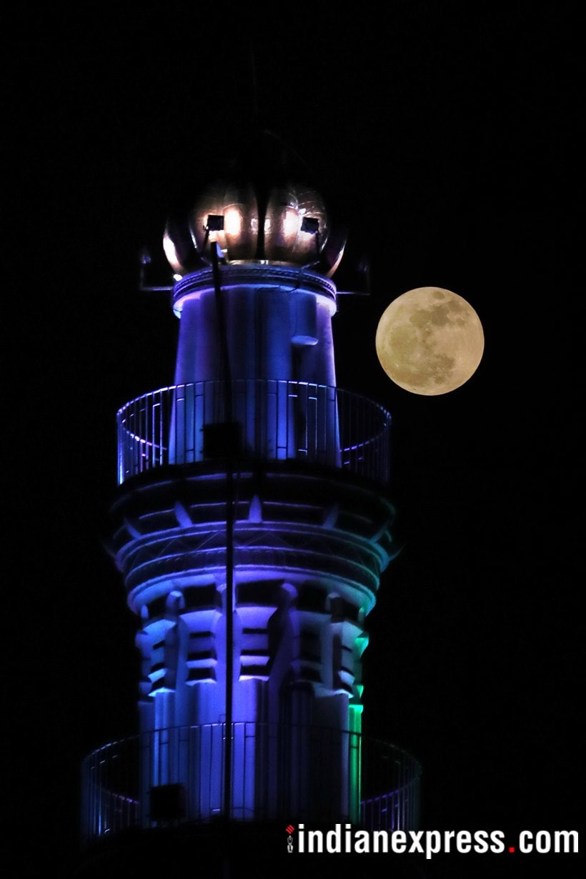 Supermoon, Supermoon 2017, Pictures of Supermoon, Images of Supermoon, Supermoon Nasa, Supermoon New York, Supermoon Toronto, Supermoon Washington, Next Supermoon, Last Supermoon,