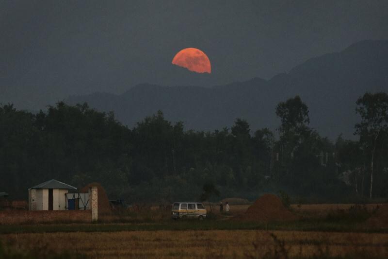 Supermoon, Supermoon 2017, Pictures of Supermoon, Images of Supermoon, Supermoon Nasa, Supermoon New York, Supermoon Toronto, Supermoon Washington, Next Supermoon, Last Supermoon,