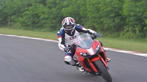 TVS Apache RR 310 Review: Is the Akula good enough to worry KTM’s RC 390 ?