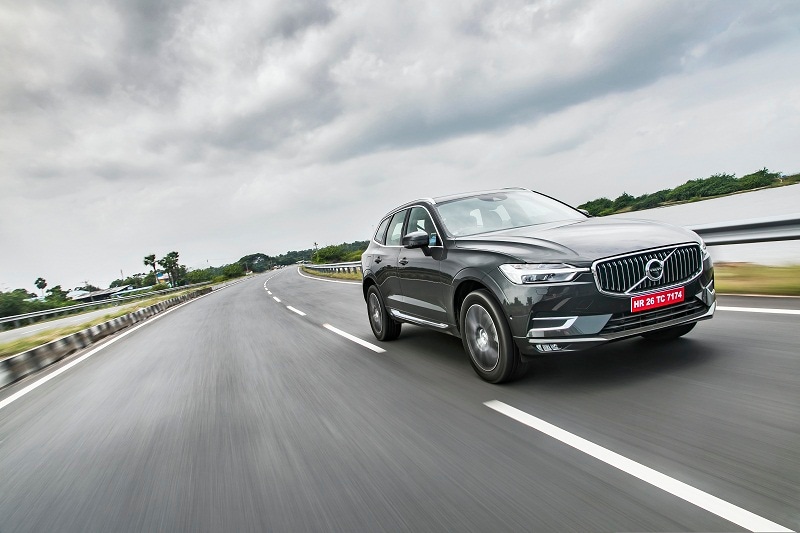 Volvo XC60 is powered by a 4-Cylinder twin-turbo diesel engine which is a sub-2L engine and sheds a power of 235 hp and 480 Nm of torque. Long back Volvo had committed globally not to bring in bigger engines like V6, V8 etc and since 2011 the company has spent over $11 billion on the development of new powertrain and modular platform that will also support hybrids and electric powertrain.