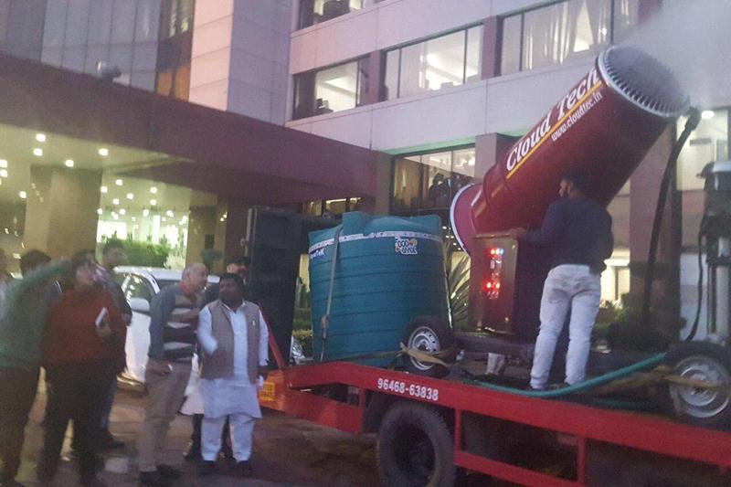anti smog gun, anti fog gun, anti pollution drive, delhi pollution, delhi air pollution, air pollution, arvind kejriwal, kerjriwal government, manish sisodia, air action plan