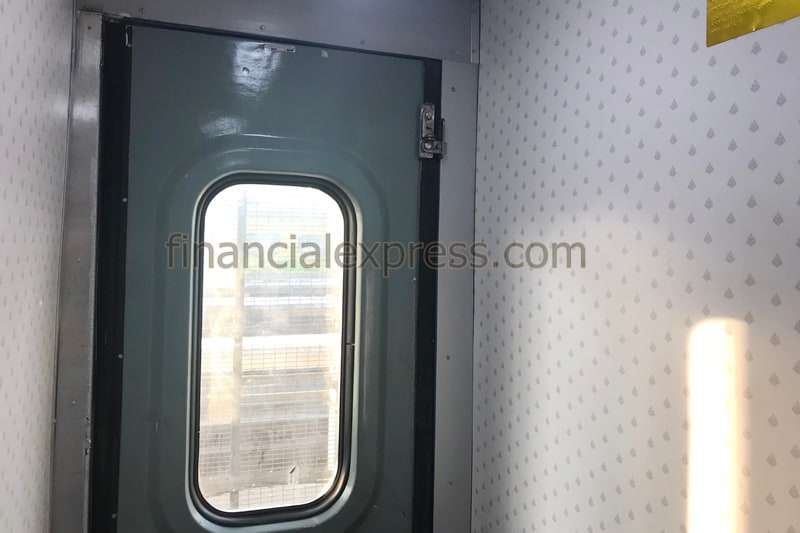 shatabdi express, shatabdi fares, anubhuti coach shatabdi, anubhuti coach fare, Anubhuti coach