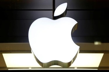 Apple, US, Advanced Manufacturing Fund, American manufacturers, VCSEL capital, Finisar, Texas, Armstrong, US, Apple portrait feature