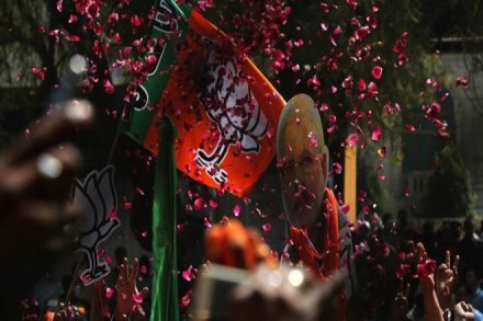 BJP won 99 seats in Gujarat while Congress bagged 80 seats. (IE)