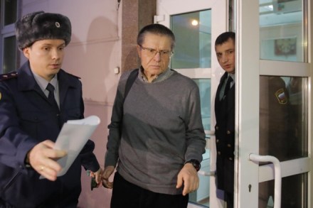 Russian court, Alexei Ulyukayev, Vladimir Putin, high-profile trial, ex-economy minister, former economy minister, Igor Sechin
