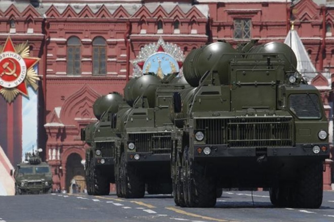 S-400 system, india russia, Russian S-400 Triumf air defence system, sale of S-400 Triumf air defence system, air defence systems, Triumf air defence systems from Russia  S-400 system, india russia, Russian S-400 Triumf air defence system, sale of S-400 Triumf air defence system, air defence systems, Triumf air defence systems from Russia