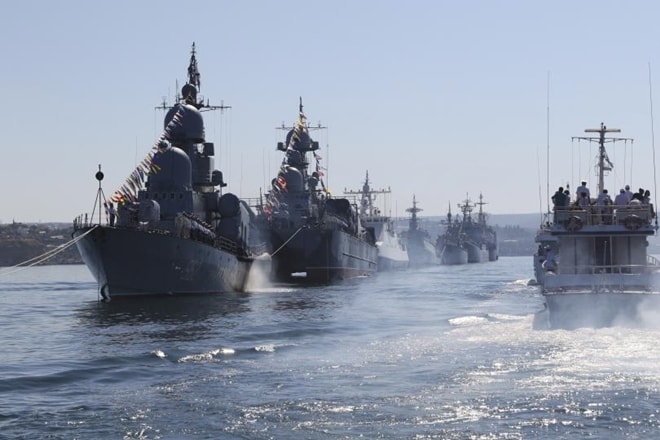 UK frigate, Russian warship, North Sea, UK waters, Christmas Day, Royal Navy, Russia, UK territorial waters, Boxing Day, Sir Stuart Peach