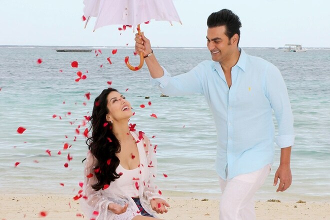 Tera Intezaar, Tera Intezaar review, Sunny Leone, Arbaaz Khan, Sunny Leone film, Tera Intezaar movie review, Tera Intezaar cast, Tera Intezaar sunny, indian express Tera Intezaar review