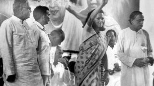 sonia gandhi, sonia ganddhi resigns, sonia gandhi health, congress president, UPA government, rahul gandhi, rajiv gandhi, priyanka vadra, indira gandhi, gujarat assembly elections, narendra modi, manmohan singh, pm modi