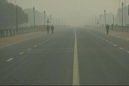 delhi weather, current temperature in delhi, delhi fog, railway enquiry, railway status, train status, train enquiry, railway enquiry status, train enquiry status