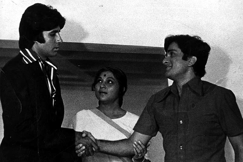 Shashi Kapoor, Shashi Kapoor passes away, Shashi Kapoor age, Shashi Kapoor Death News, Shashi Kapoor News, actor Shashi Kapoor