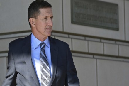 Donald Trump, Donald Trump favourite general, Michael Flynn, detail news on Michael Flynn, who is Michael Flynn, latest news on Michael Flynn, Hillary Clinton, Russian ambassador, fbi, Robert Mueller, white house