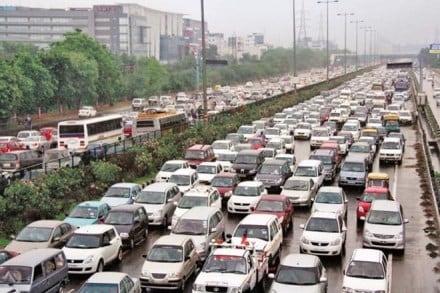 Christmas, Christmas 2017, Christmas in india, Christmas gurugram, santa clause, road safety, road accidents, safety tips, Christmas celebrations, road safety officers, gurgaon traffic, traffic police gurugram