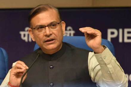 Jayant Sinha, Jayant Sinha news, Jayant Sinha Srinagar Airport, Srinagar Airport news, Srinagar Airport 2017, Srinagar Airport international connectivity, Civil Aviation Minister Jayant Sinha