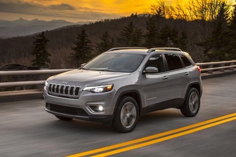 2019 Jeep Cherokee unveiled before debut at Detroit Auto Show, expected to come to India