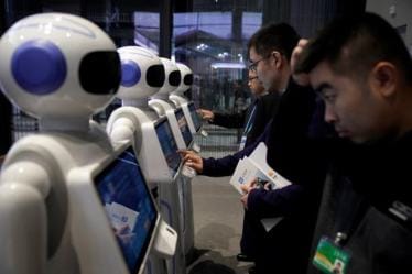 robots, future of robots, robots that can see future, koi mill gaya time machine, time machine to enter in future