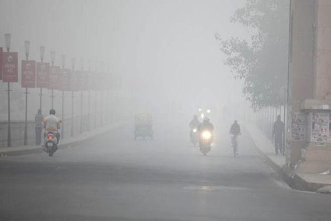 railways, indian railways, train status, delhi fog, delhi weather, delhi temperature, train cancelled, train cancellation, list of trains cancelled, train running today