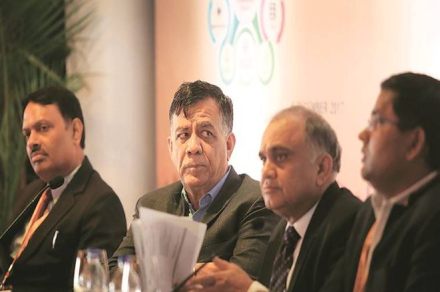 Uttar Pradesh government, Investors summit, Industrial houses, roads