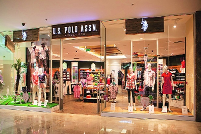 Aeropostale has moved out of a 3,000 sq ft shop and shifted to an 800 sq ft retail space.