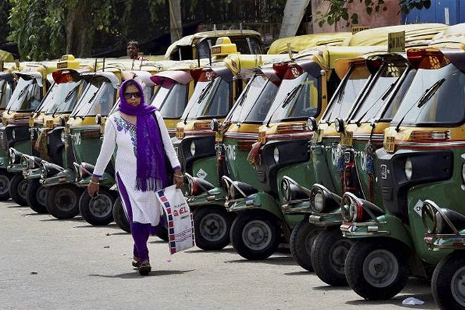 delhi women safety, national capital women safety, delhi autorickshaw, delhi government, women safety autorickshaw, panic button, delhi autorickshaw panic button