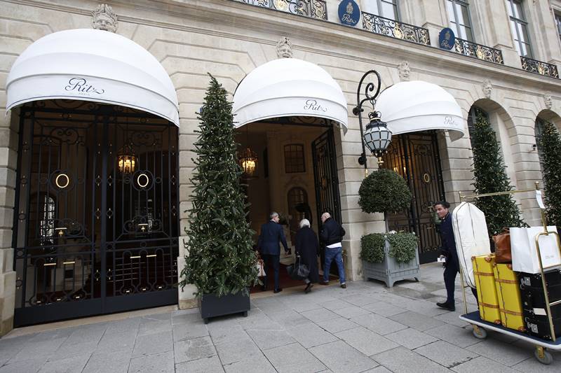 Ritz Hotel, Paris, robbery, thieves, jewels, paris police, france, france robbery, paris robbery, luxury merchandise, world new, latest news
