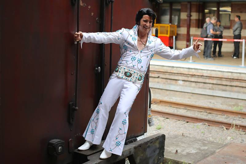 Elvis festival, Australia Elvis festival, Elvis Presley, King of Rock and Roll, Sydney, elvis mania, Elvis Express, Blue Suede Express, Elvis tribute, world news
