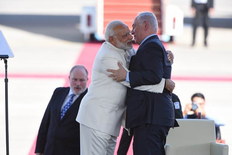 Narendra Modi, Narendra Modi hug, Benjamin Netanyahu, Benjamin Netanyahu visit, Benjamin Netanyahu india visit, Benjamin Netanyahu bear hugs, Reuven Rivlin, Donald Trump, Barack Obama, Emmanuel Macron, Enrique Pena Nieto, Sheikh Mohammed bin Zayed Al Nahyan, news