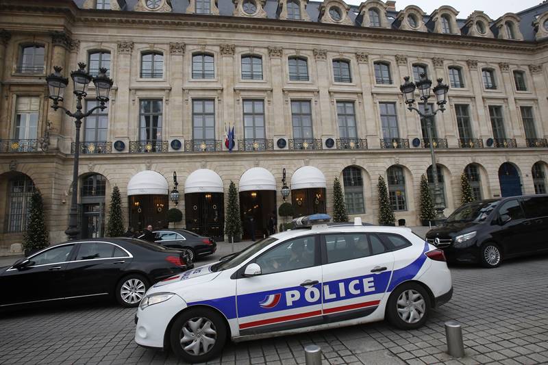 Ritz Hotel, Paris, robbery, thieves, jewels, paris police, france, france robbery, paris robbery, luxury merchandise, world new, latest news