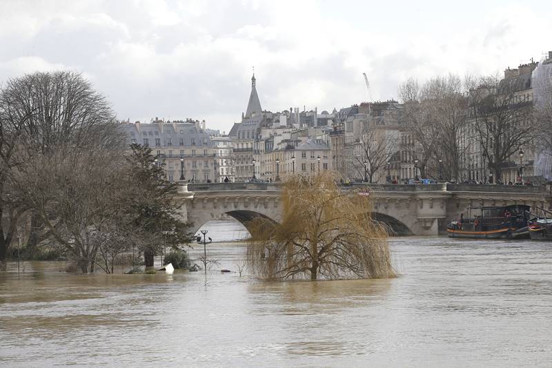 Two years ago, the Louvre was closed for four days and 35,000 artworks were moved to safe zones. (AP Photo)