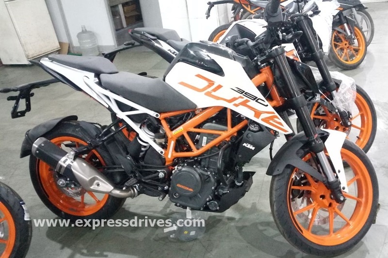 2018 KTM 390 Duke white