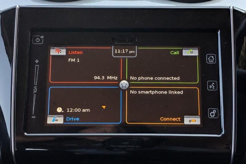 The infotainment system on the all-new Maruti Suzuki Swift is borrowed from other other Maruti Suzuki models like Maruti Suzuki Vitara Brezza, Maruti Suzuki Ignis and the new Dzire. It supports Apple Car Play, Android Auto and Mirror link along with bluetooth and also gets in-built navigation. This feature is available only on the top manual variants and is a big miss on the AMT variants.