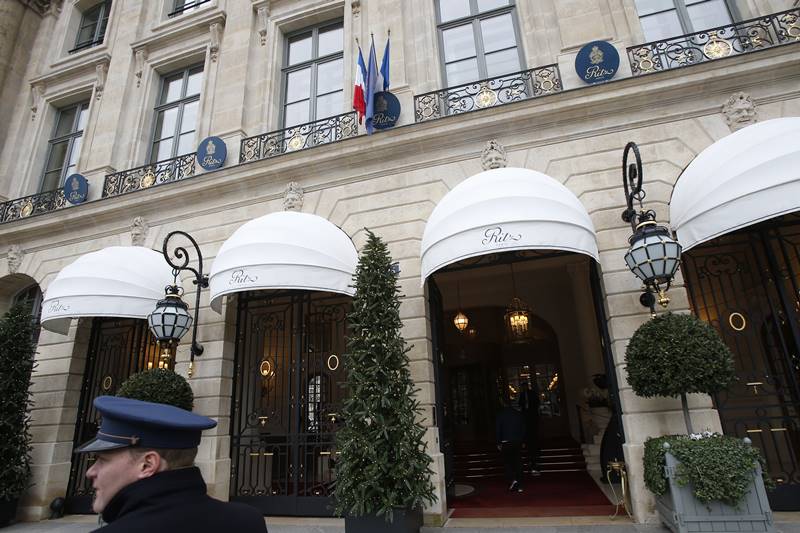 Ritz Hotel, Paris, robbery, thieves, jewels, paris police, france, france robbery, paris robbery, luxury merchandise, world new, latest news