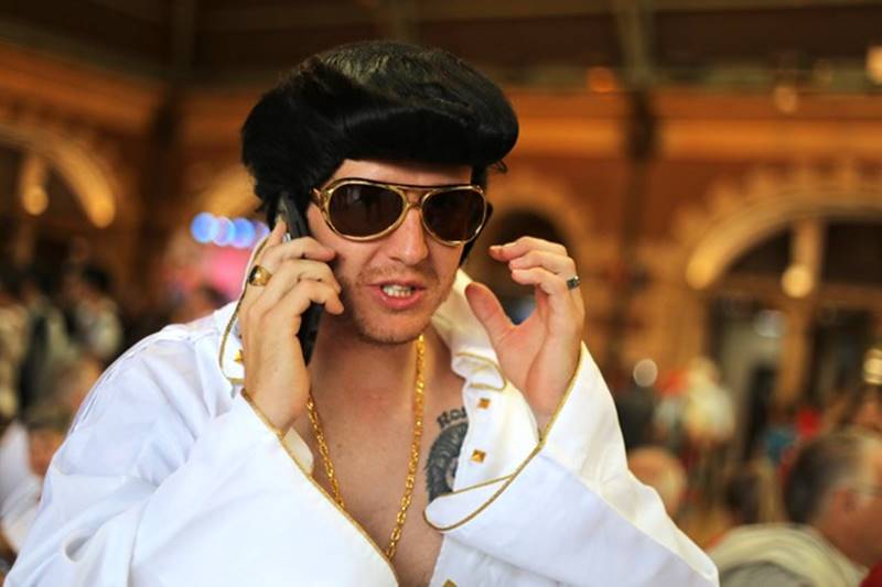 Elvis festival, Australia Elvis festival, Elvis Presley, King of Rock and Roll, Sydney, elvis mania, Elvis Express, Blue Suede Express, Elvis tribute, world news
