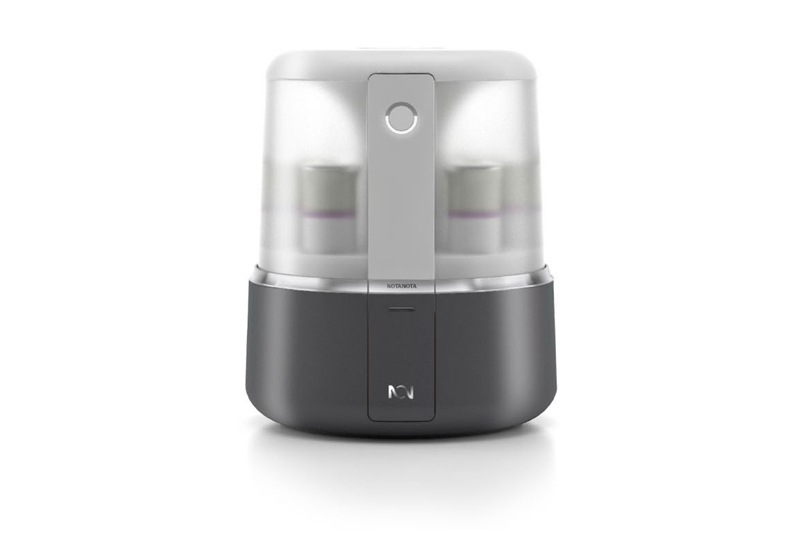 CES 2018, products at CES 2018, unique products at CES 2018, Consumer Electronic Show 2018, My Li-Fi, Merge VR Nerf-like gun, Sgnl wristband, Belt with airbags, Hip’Air, Smart brake light, Buddy robot, Mu Tag, Nota Nota perfume maker, Bob - the dishwasher, L'Oreal's UV sensor