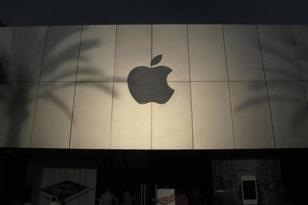 Apple Inc, MacBook, iPhone, New York rights group, workers, China, Shanghai