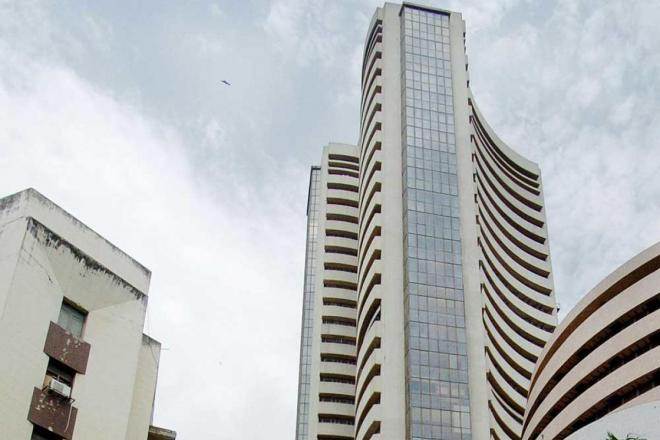 Thrilling Thursday: Sensex ends at record high of 35,260 after kissing 35,507; mid-cap shares bleed