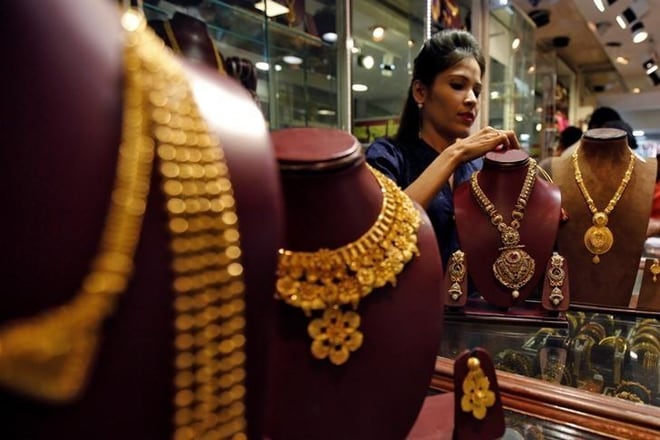 India's gold imports, MMTC-PAMP, Lower global prices