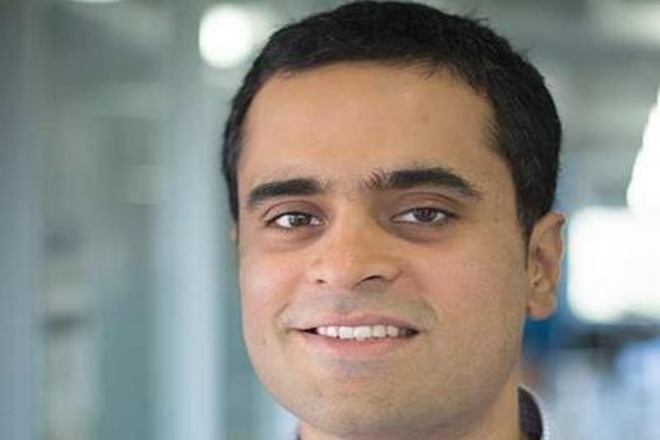 nikhil chandhok, augmented reality, social media, facebook, augmented reality experience, global augmented reality experience, cross platform camera services