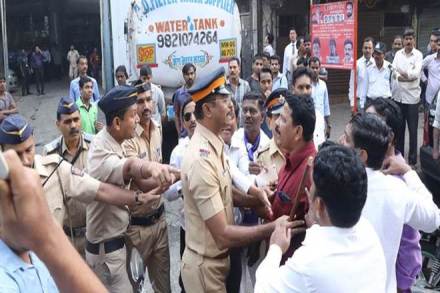 Bhima Koregaon, Dalit groups, Mumbai badh, policemen, stones pelting, Powai