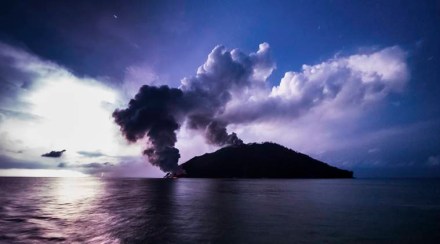 Philippines volcano, Mount Mayon, villagers evacuated, lava, Philippine Institute of Volcanology and Seismology, Manila